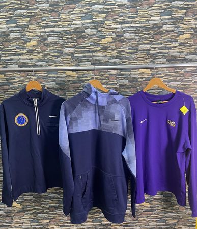 AV-1478 Nike Sweatshirts & Hoodies