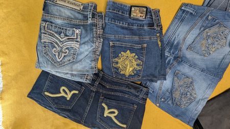 Apple bottom & Fashionable Mini Skirts