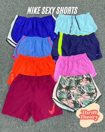 Nike Sexy Shorts - (17/04)