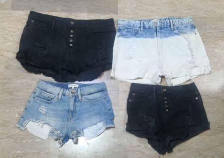 Branded Women's Denim Shorts 19 pieces