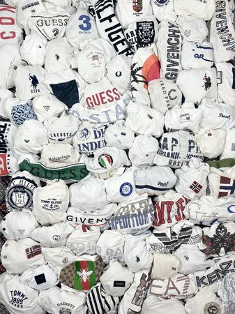 Men’s Mix Branded T-shirt & Polo 100 Pieces