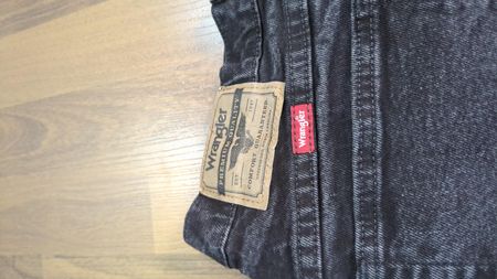 AV-1497 Wrangler Jeans