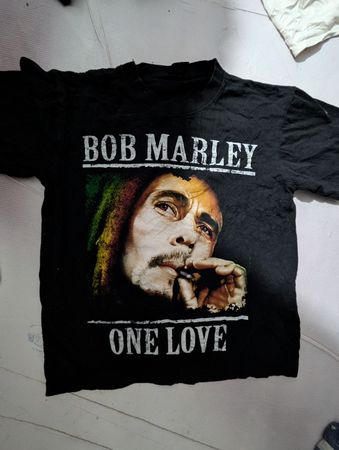 Graphic printed t-shirts