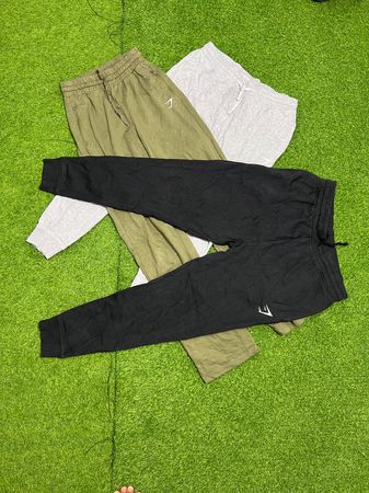 Tv 83 Gymshark trousers 6 P