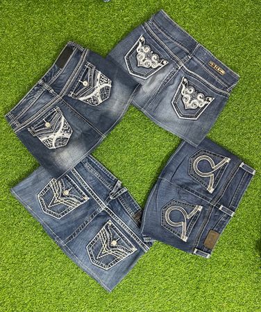 Saia ornamentadas Y2K