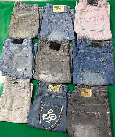 SOUTH POLE  AND OTHER MIX BRANDS SHORTS (D 41)