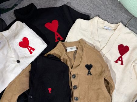 Ami Paris sweater