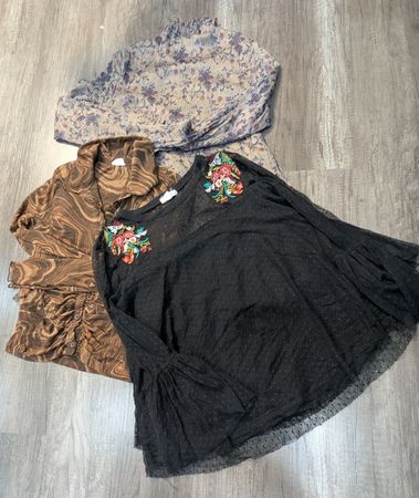 5217 - Y2K Style Blouses