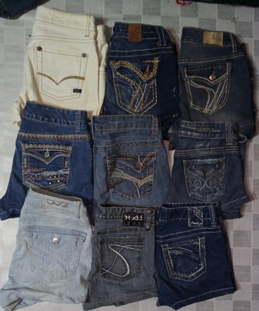 GUESS AND OTHER MIX BRANDS MINI SHORTS (ID 1136)