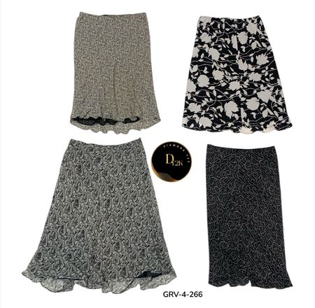 Poly Skirts Collection – Modern Y2K Vibes & Clean Look (GRV-4-266)