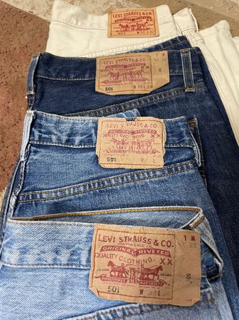 Levis 501 jeans