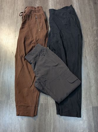 5272 - Pantalons Athleta
