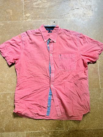 Button-down collar, casual/smart-casual