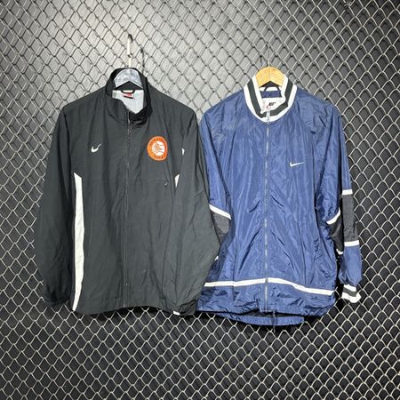 Classic nike track jacket (fnc 32)
