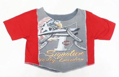 CR1538 Upcycled Graphic Crop Tee