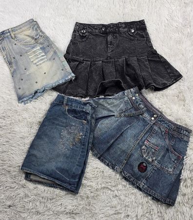 Y2k mini denim skirts