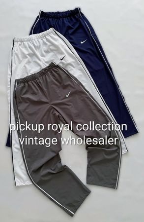 Premium Nike track pants 👖