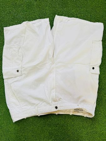 Different corlor lavis short