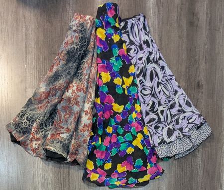 5319 - Y2K Style Maxi and Mini Skirts