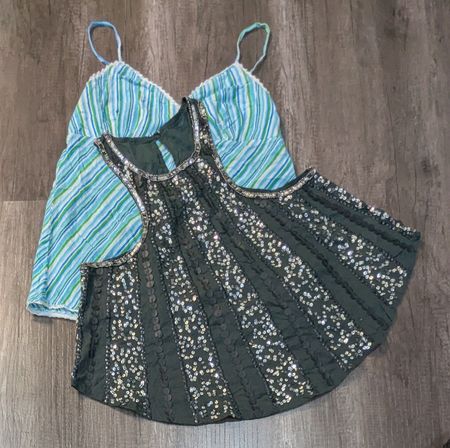 5350 - Top Cami Estilo Y2K