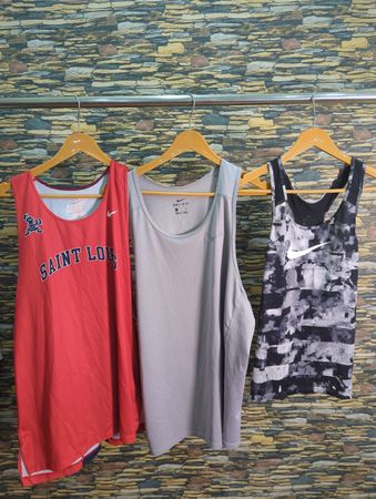 AV-1597 Nike Tank Tops