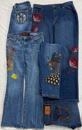 Y2K Embroidered Flared Jeans (206)