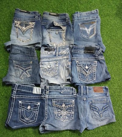 VIGOSS ET D'AUTRES MARQUES MIX MINI SHORTS (C 149)