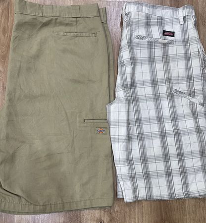 AVG-0427 Dickies Oversize Shorts