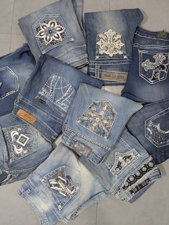 Jeans ricamati Y2k