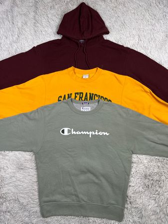 Champion hooded & sweat shirts