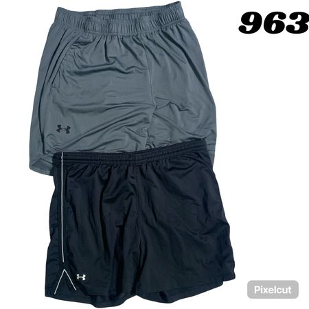 Under Armour men sport shorts. #963
