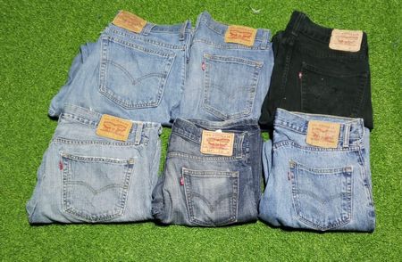 LEVI'S, 559 , 514 , 550 JEANS (A 80)