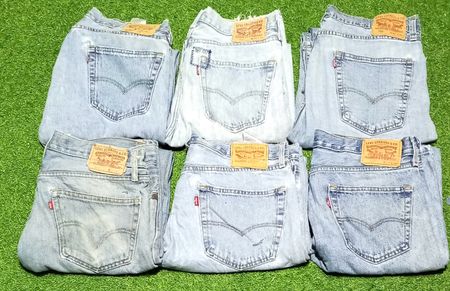LEVI'S 505 JEANS (A 81)