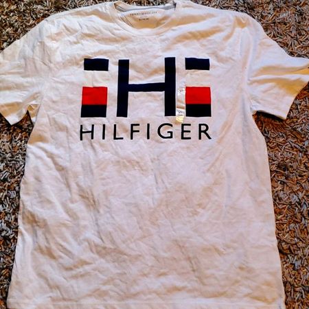 T-shirts authentiques Tommy Hilfiger