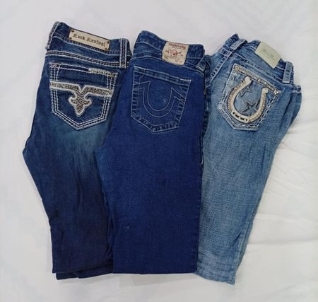 CR8014 Vintage Mixed Branded Flare Jeans
