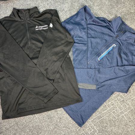 The North Face Half Zip Sweatshits (CV:118)