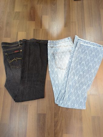 AV-1625 Unbranded Flare Jeans