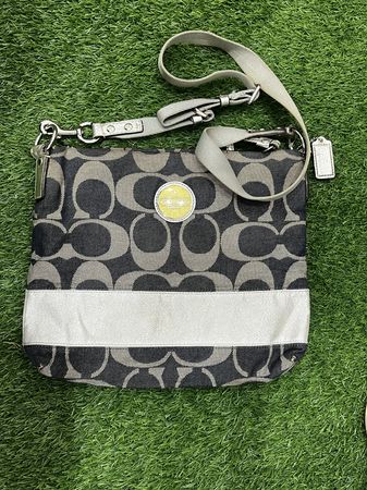 Cross body coach