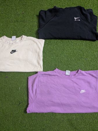 Nike sweatshirt & hoodie