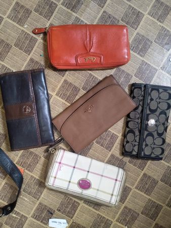 Coach pouch