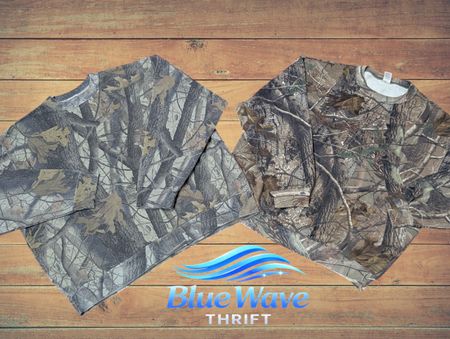 Unbranded real tree sweatshirt