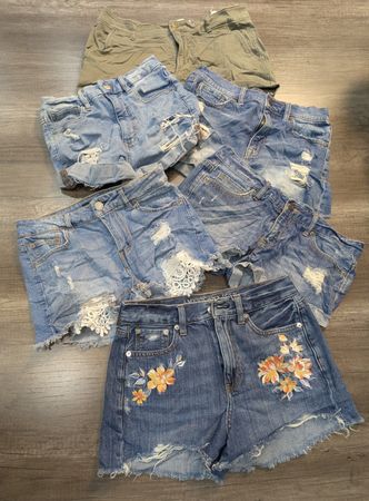 5415 - American Eagle, Aeropostale and Abercrombie Short