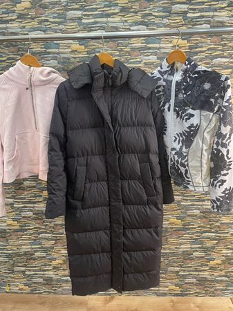 AV-1671 Lululemon Jackets