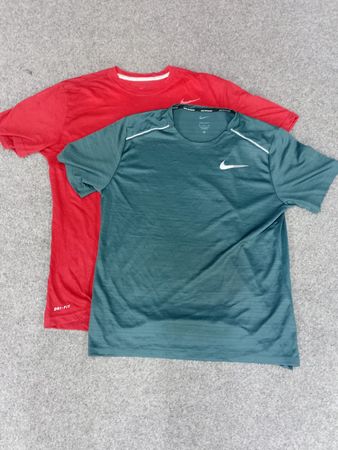 ZV2259 Nike Sports T-Shirts (4-5)
