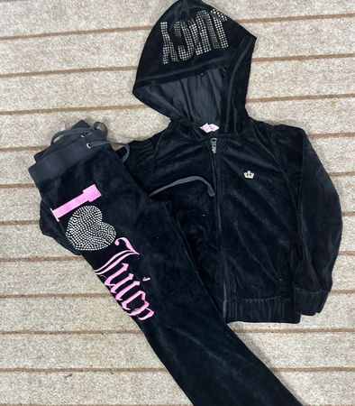 SD391 - Juicy Couture Sets - 12 Pieces