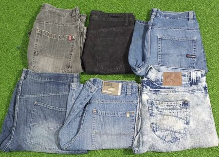 SOUTH POLE SHORTS (D 80)