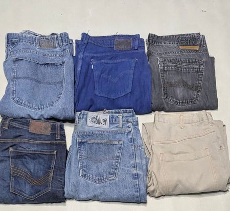 SILVER  AND OTHER MIX BRANDS JEANS (12)