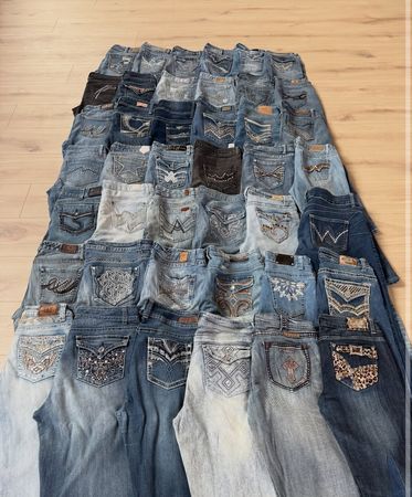 Y2K Embroidered Flared Jeans