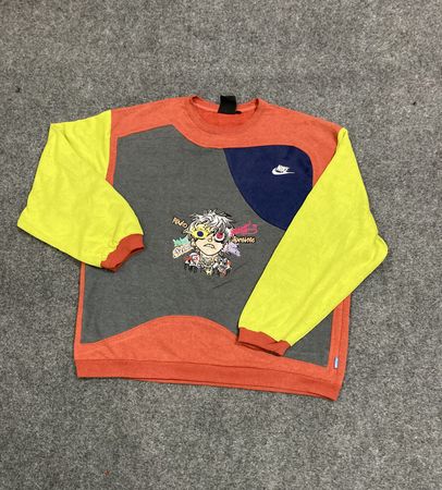 Upcycle Nike Funky Sweatshirt