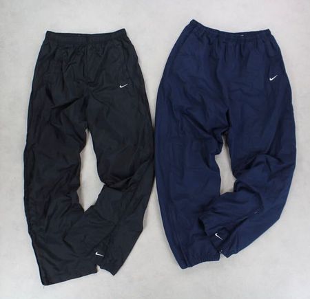 Premium vintage Nike Trackpants